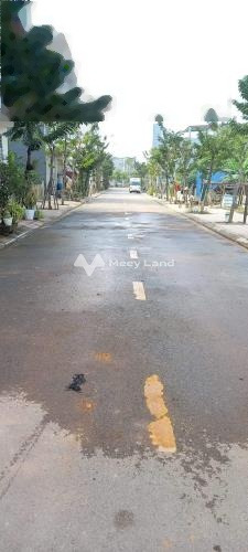 Phía trong Hội Hợp, Vĩnh Yên bán đất giá bán tốt 1.37 tỷ diện tích tổng 86m2, với đường chính 13 mét-01