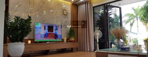 Diện tích 220m2, bán biệt thự vị trí tiện lợi ngay tại Sài Đồng, Hà Nội, trong ngôi nhà này gồm 4 phòng ngủ, 6 WC nội thất hiện đại-03