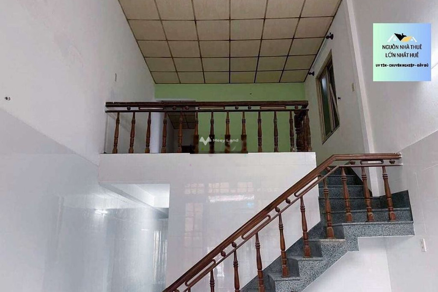Nhà có 3 PN cho thuê nhà ở diện tích rộng rãi 130m2 giá thuê siêu mềm từ 4.5 triệu/tháng vị trí trung tâm Nguyễn Lộ Trạch, Xuân Phú-01