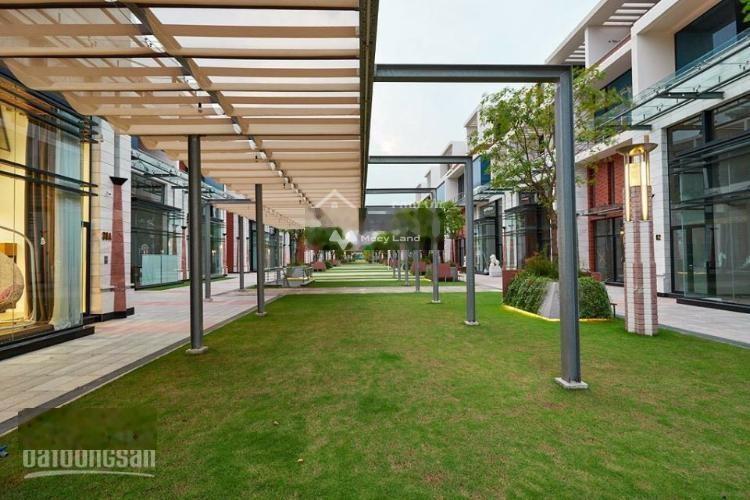 13.9 tỷ, bán biệt thự có diện tích chính 140m2 vị trí đẹp ở Nguyễn Hữu Thọ, Nhà Bè, ngôi nhà có tổng 6 PN, 6 WC bãi đậu xe rộng-01