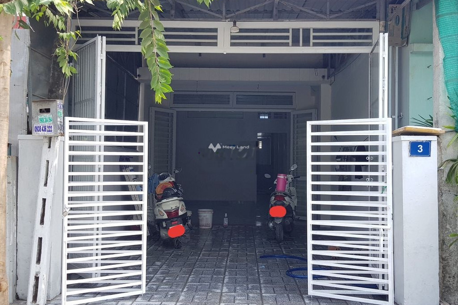 Nhà có 2 phòng ngủ cho thuê nhà ở diện tích 148m2 thuê ngay với giá khủng 3.5 triệu/tháng vị trí mặt tiền tọa lạc trên Hòa Thành, Tây Ninh-01