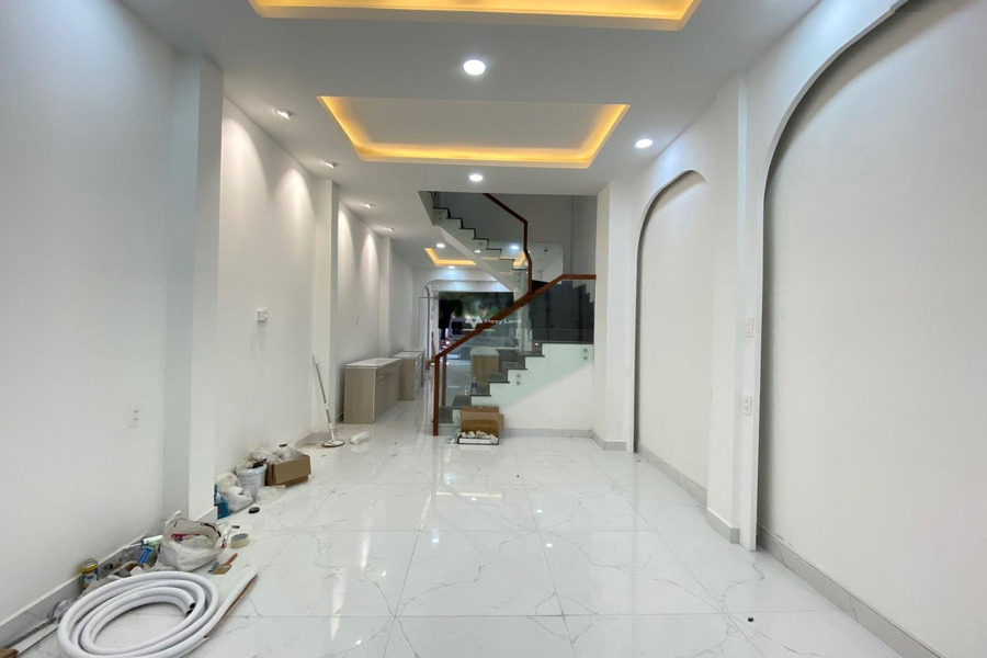 Khoảng 70m2 cho thuê cửa hàng vị trí phát triển Tân Bình, Hồ Chí Minh thuê ngay với giá đề xuất từ 14 triệu/tháng, 1 WC giá hợp lý-01