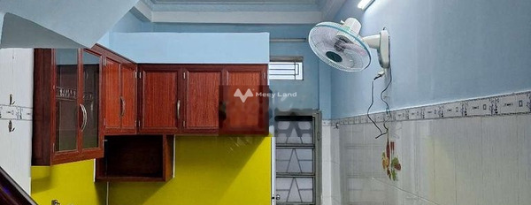 Giá 13 triệu/tháng, cho thuê nhà với diện tích thực 36m2 gần Nguyễn Thiện Thuật, Phường 2, trong nhà nhìn chung có 4 PN, 2 WC lh ngay!-02
