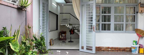 Nhà gồm 3 phòng ngủ, cho thuê nhà, giá thuê giao động 13 triệu/tháng diện tích tổng 100m2 Phía trong Hiệp Bình, Hồ Chí Minh-03
