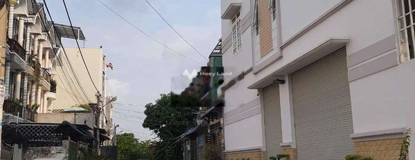 Nhà tổng quan có 4 PN, bán nhà ở diện tích chuẩn 76m2 giá bán chốt nhanh 5 tỷ vị trí mặt tiền nằm ngay Vườn Lài, Hồ Chí Minh-03