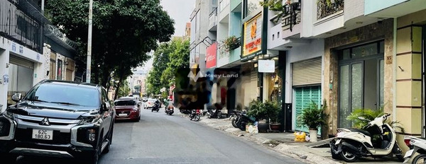 Diện tích chuẩn là 77m2, cho thuê nhà ở mặt tiền tọa lạc ở Phổ Quang, Hồ Chí Minh, trong nhà nhìn chung gồm có 4 PN, 3 WC giao thông đông đúc-03