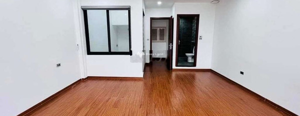 Bán nhà nằm ở Nguyễn Thái Học, Hà Nội bán ngay với giá bàn giao 7.9 tỷ có diện tích chung là 48m2 ngôi nhà này có 4 phòng ngủ-02