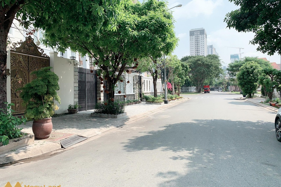 Chính chủ cần ra bán gấp lô đất mặt tiền đường Trịnh Quang Nghi Quận 8 giá mềm chỉ 2,6 tỷ-01