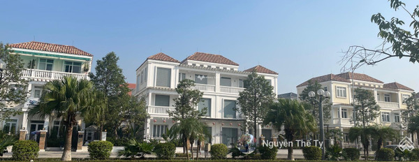 Dự án nằm nằm trên Nam An Khánh, bán liền kề vị trí thuận lợi tọa lạc ngay tại An Khánh, Hà Nội diện tích tổng là 300m2, hướng Nam-03