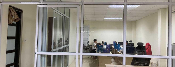 Cho thuê sàn văn phòng vị trí đặt tọa lạc ngay Tô Hiệu, Hà Đông. Diện tích 90m2-02