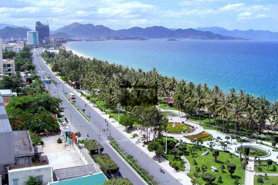 Mặt tiền tọa lạc gần Trần Phú, Nha Trang bán nhà bán ngay với giá rẻ từ 32.7 tỷ căn này gồm 4 PN 5 WC-01