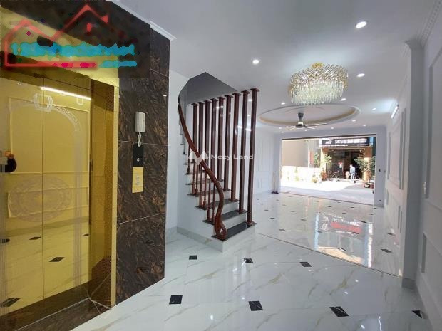 Nhà tổng quan có 4 PN, bán biệt thự với diện tích là 52m2 giá bán cực êm 9.7 tỷ vị trí mặt tiền ngay ở Vạn Phúc, Vạn Phúc, với lộ mặt tiền rộng 8 mét-01