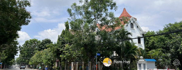Bán ngay ngôi nhà vị trí mặt tiền ngay ở Nguyễn Văn Hưởng, Quận 2 giá bán hữu nghị chỉ 85 tỷ diện tích gồm 245m2 khách có thiện chí liên hệ ngay-03