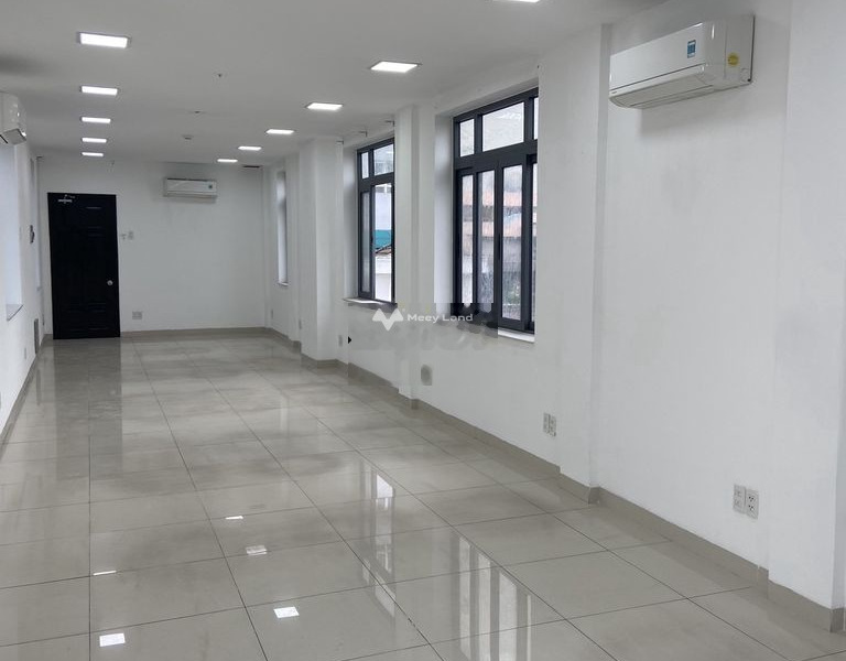 Nhà 10 PN cho thuê nhà ở Diện tích nền 900m2 giá thuê êm 120 triệu/tháng mặt tiền nằm ngay tại Quận 1, Hồ Chí Minh-01