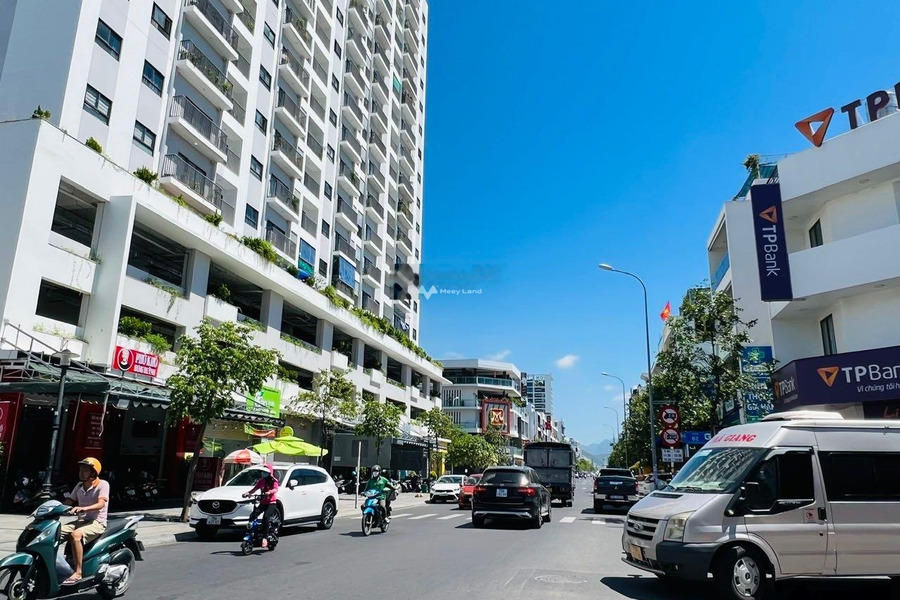 Trong ngôi nhà này gồm 6 PN, cho thuê nhà, giá thuê cực mềm chỉ 29 triệu/tháng diện tích quy đổi 110m2 vị trí mặt tiền ngay ở Nha Trang, Khánh Hòa-01