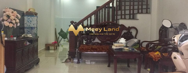 Cần cho thuê nhà ở vị trí đặt tọa lạc gần Thượng Thanh, Long Biên, giá thuê tốt 7 triệu/tháng có dt chính 54 m2 hãy nhấc máy gọi ngay-02