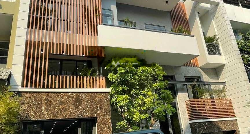 Bán nhà ở có diện tích 80m2 giá bán đặc biệt chỉ 17.99 tỷ vị trí đặt ở tại Phường 4, Hồ Chí Minh