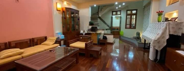 Nhà gồm có 6 phòng ngủ bán nhà giá bán đề cử chỉ 22 tỷ diện tích 61m2 vị trí đẹp tọa lạc tại Hồ Tùng Mậu, Hà Nội-02