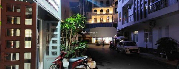 Diện tích thực 40m2, cho thuê nhà ở vị trí mặt tiền tọa lạc trên Đường 30/4, Ninh Kiều, trong nhà tổng quan gồm có 2 PN, 1 WC giá siêu rẻ-02