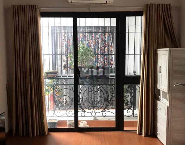 Nhà có 3 phòng ngủ cho thuê nhà ở diện tích quy ước 32m2 thuê ngay với giá khoảng từ 11 triệu/tháng vị trí đặt tọa lạc ngay Phú Thượng, Tây Hồ-01