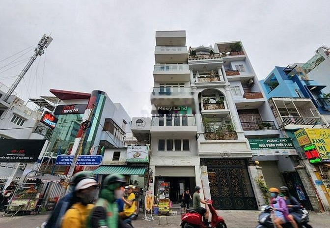 Nằm tại Quận 1, Hồ Chí Minh, bán nhà, bán ngay với giá siêu tốt 42 tỷ diện tích 99m2 hỗ trợ mọi thủ tục miễn phí, giá mùa dịch.