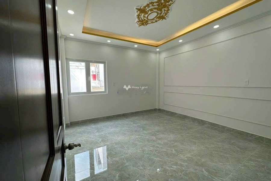 Tổng quan căn này thì gồm 5 phòng ngủ bán nhà bán ngay với giá siêu rẻ chỉ 6.2 tỷ có diện tích gồm 56m2 vị trí đặt ở trung tâm Hồng Bàng, Phường 12-01