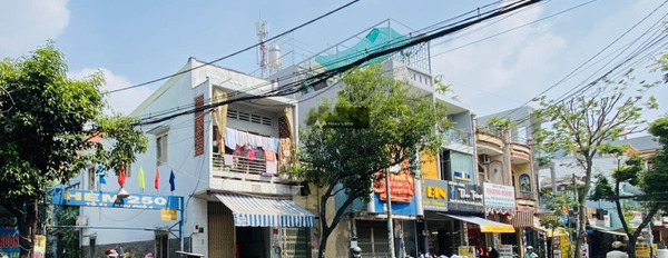 Có 136m2 cho thuê cửa hàng mặt tiền nằm tại 8 mét vị trí ngay ở Phú Thọ Hòa, Hồ Chí Minh giá thuê cực tốt từ 45 triệu/tháng, 2 WC nội thất hiện đại-03