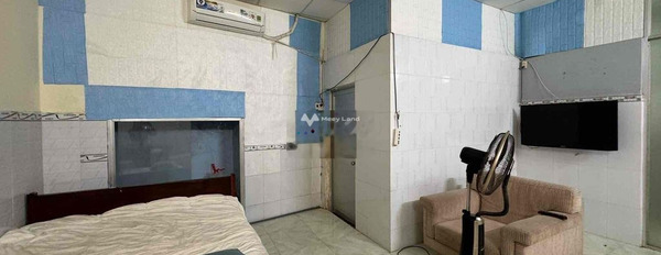 Nhà 2 phòng ngủ, cho thuê nhà, giá thuê mua ngay từ 4.5 triệu/tháng diện tích thực 60m2 vị trí ngay trên Hùng Vương, Mỹ Tho-03