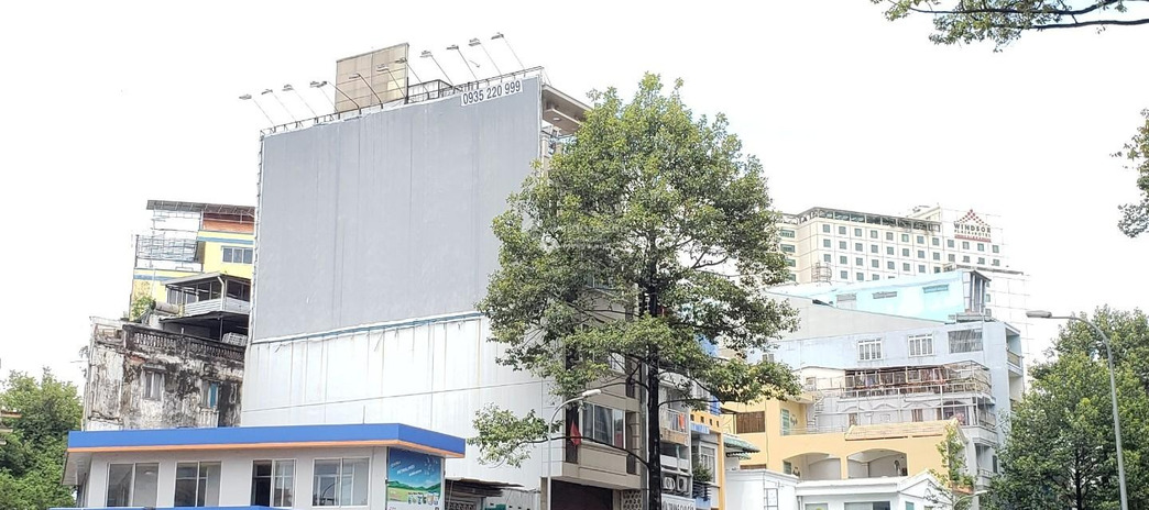 Nhà mặt tiền quận 10, đường Nguyễn Duy Dương, Phường 9, 4.3X20m 5 tầng thang máy chỉ 23.5 tỉ 