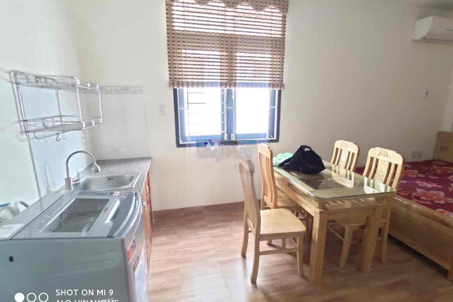 Cho thuê căn hộ gần Phước Long, Khánh Hòa thuê ngay với giá cạnh tranh 2.2 triệu/tháng, căn hộ nhìn chung có tổng 1 PN, 1 WC thuận tiện di chuyển-01