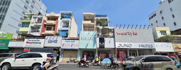 Diện tích 193.8m2 bán nhà ở vị trí thích hợp Phường 17, Hồ Chí Minh trong nhà nhìn chung có 6 phòng ngủ 6 WC cảm ơn đã xem tin-02