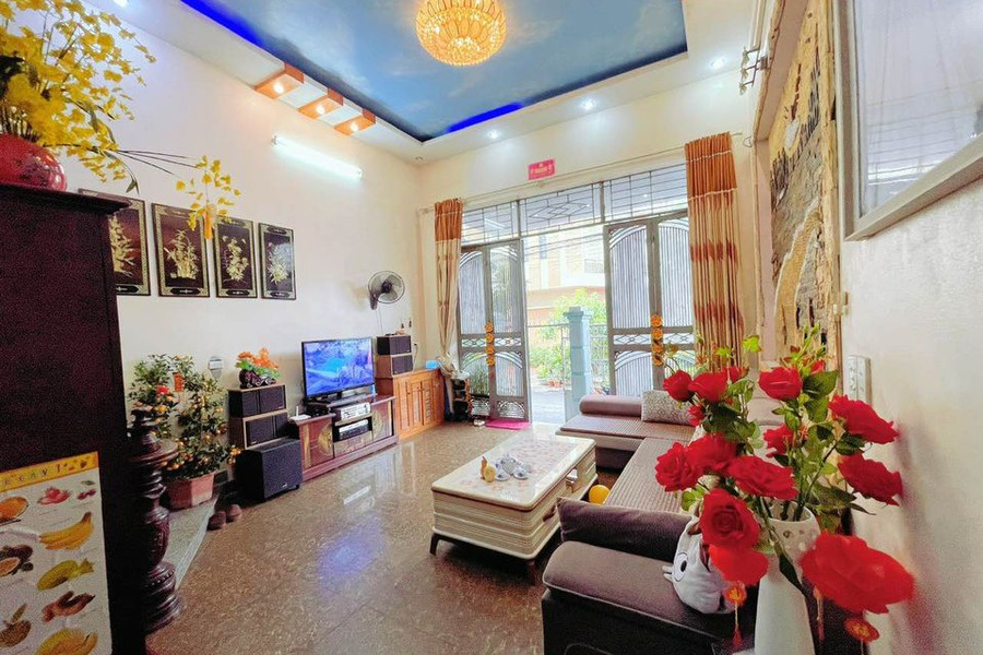 Cần bán nhà riêng thành phố Hạ Long, giá 3.8 tỷ-01