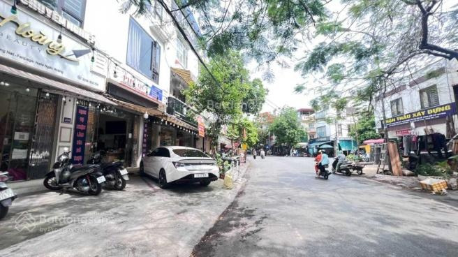 DT 130m2 bán nhà ở vị trí đặt tọa lạc tại Hoàng Minh Thảo, Vĩnh Niệm hướng Đông - Bắc ngôi nhà có tổng cộng 1 PN 1 WC cảm ơn đã xem tin