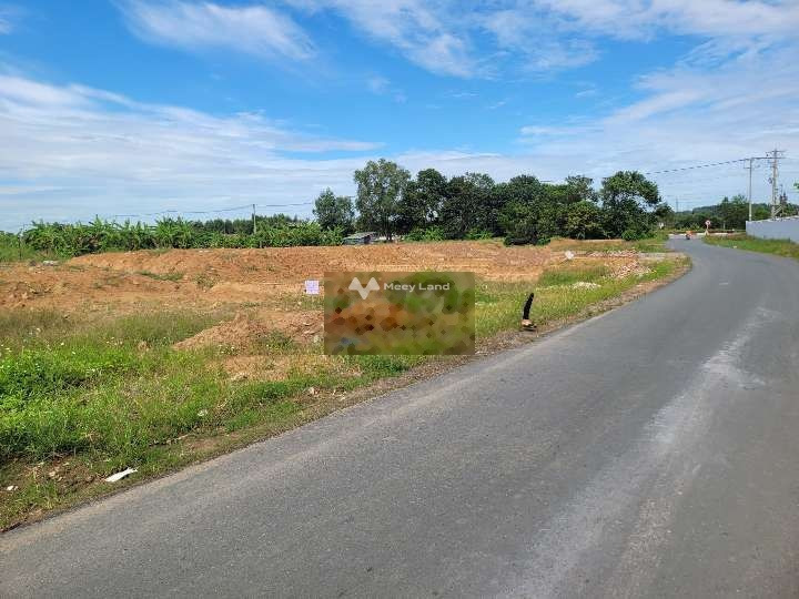 Nằm tại An Lộc, Bình Phước bán đất 700 triệu có diện tích thực là 300m2-01