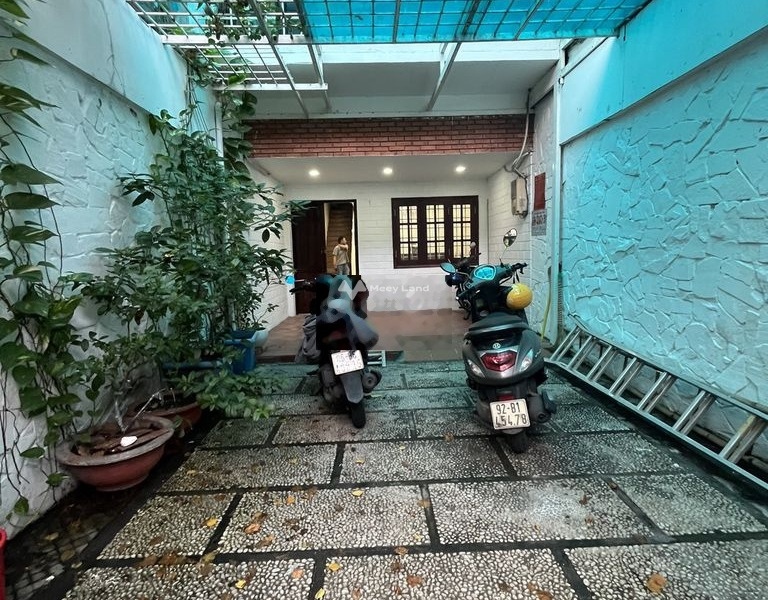 Tổng 2 phòng ngủ cho thuê nhà ở với diện tích là 100m2 thuê ngay với giá khởi điểm 26 triệu/tháng vị trí đặt ngay trên Nguyễn Huy Tưởng, Hồ Chí Minh-01
