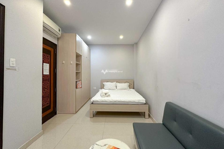 Cho thuê căn hộ vị trí đẹp tọa lạc tại Quận 1, Hồ Chí Minh, giá thuê 17 triệu/tháng với diện tích 100m2-01