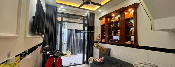 Nằm tại Quận 12, Hồ Chí Minh, bán nhà có diện tích 28m2, ngôi nhà này gồm 2 PN hỗ trợ mọi thủ tục miễn phí-03