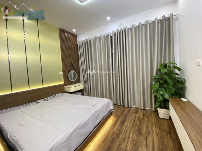 Diện tích rộng lớn 110m2, bán biệt thự ngay ở Hoàng Mai, Hà Nội, trong nhà này bao gồm 4 phòng ngủ, với lộ có độ 8 m khu vực dân cư-01