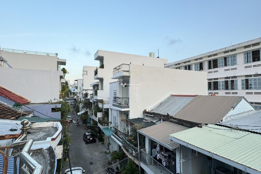 Tổng 4 PN cho thuê nhà ở diện tích thực dài 52m2 giá thuê bàn giao 7 triệu/tháng vị trí ngay trên Lê Hồng Phong, Nha Trang, hướng Nam-01