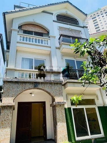 Nhà này gồm có 4 PN, cho thuê biệt thự thuê ngay với giá khởi đầu từ 41.4 triệu/tháng diện tích rộng là 105m2 mặt tiền nằm ở Thảo Điền, Hồ Chí Minh-01