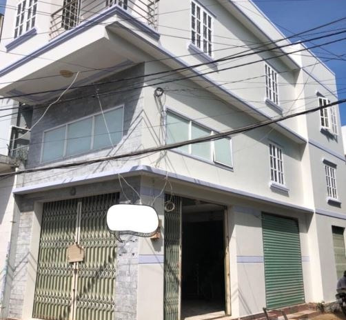 Với ngõ đi 5 mét vị trí đặt ngay tại Đường Số, Phường Tăng Nhơn Phú B cho thuê nhà vào ở luôn giá mua ngay 12 triệu/tháng, trong nhà nhìn chung có tổn...