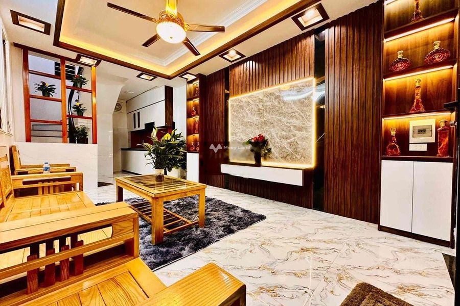 Nhà có 3 PN bán nhà giá nhỉnh 4 tỷ có diện tích chung 30m2 mặt tiền nằm ngay Vĩnh Hưng, Vĩnh Hưng-01