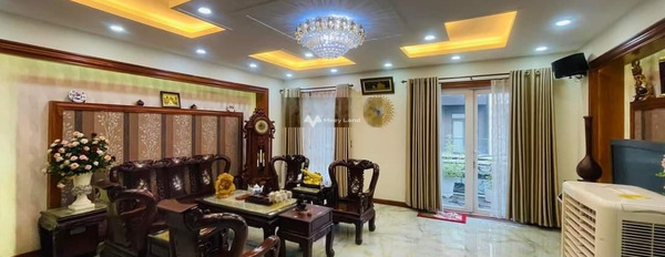 Ngôi nhà này gồm 6 phòng ngủ, bán biệt thự diện tích thực khoảng 120m2 bán ngay với giá siêu rẻ từ 14 tỷ vị trí đặt ở tại Nguyễn Cửu Đàm, Tân Phú-02