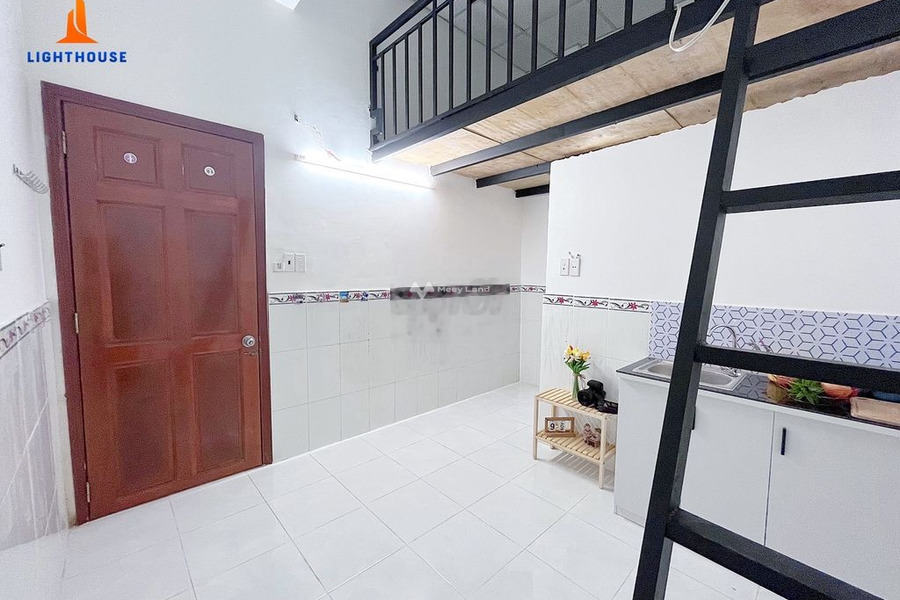 Cho thuê căn hộ vị trí đặt ngay ở Nguyễn Thị Tần, Phường 2, thuê ngay với giá hợp lý từ 4.3 triệu/tháng có diện tích gồm 25m2-01