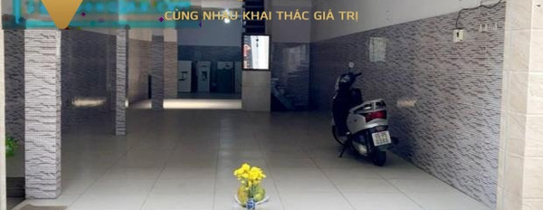 Nhà có 2 PN bán nhà ở có diện tích chung 92m2 bán ngay với giá cực tốt 9.5 tỷ vị trí đẹp ngay Quận Tân Bình, Hồ Chí Minh-03