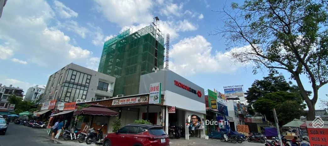 Bán căn nhà ngay trên Nguyễn Hữu Cảnh, Bình Thạnh giá bán hữu nghị chỉ 55 tỷ diện tích khoảng 240m2 còn chần chờ gì nữa
