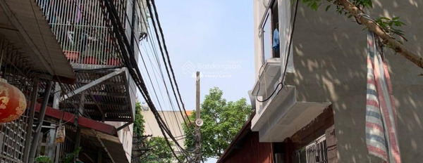 Bán nhà tại Hữu Lê, Hà Nội bán ngay với giá siêu mềm từ 3.99 tỷ diện tích rộng 35m2, hướng Đông - Nam nhà tổng quan gồm 3 phòng ngủ-02
