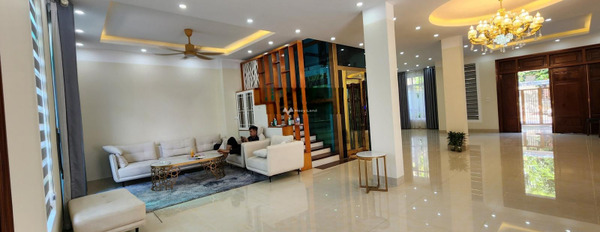 Phan Bá Vành, Hà Nội, bán biệt thự, bán ngay với giá cực rẻ chỉ 52 tỷ có diện tích quy ước 198m2, tổng quan trong ngôi nhà 6 phòng ngủ liên hệ liền-02