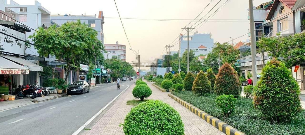Bán ngay với giá đàm phán 22 tỷ bán nhà có diện tích rộng 163.2m2 vị trí phát triển Phú Thạnh, Hồ Chí Minh vị trí siêu đẹp