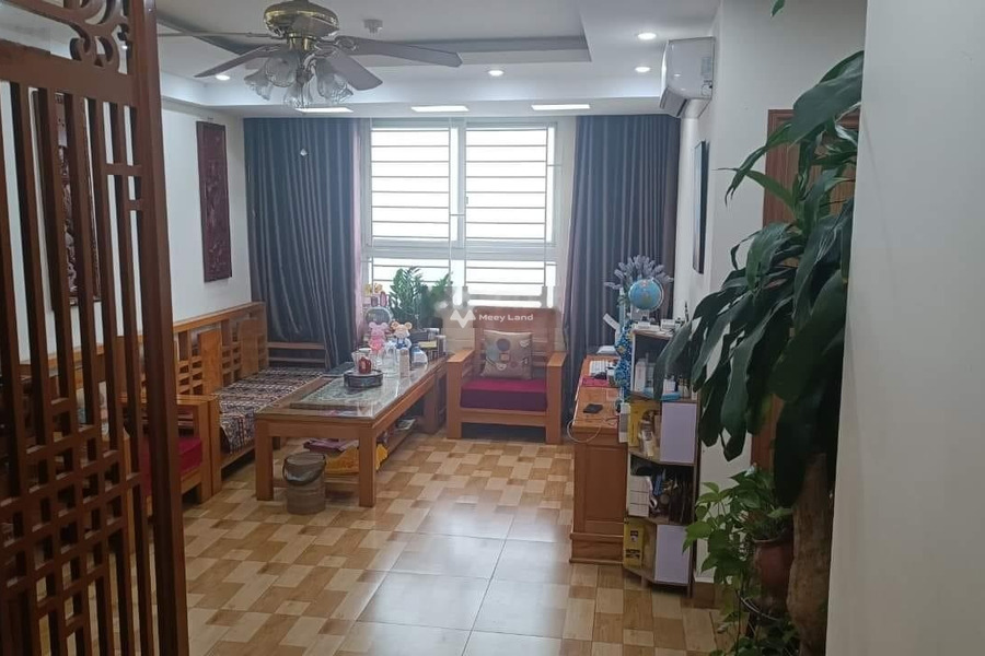 Hướng Tây - Nam, bán chung cư căn hộ có Đầy đủ nằm tại Phùng Hưng, Hà Nội bán ngay với giá cực êm 3.17 tỷ-01
